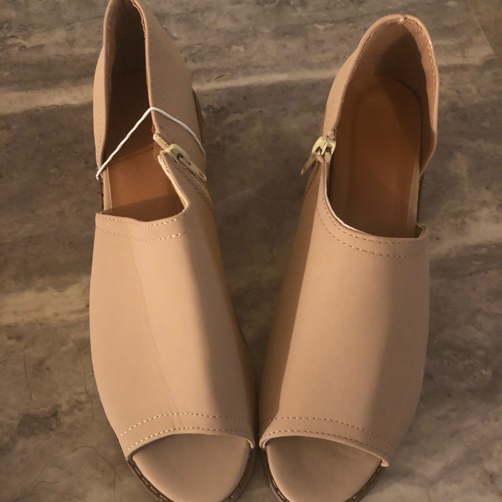 Khaki Shoes-Just Fashion Now